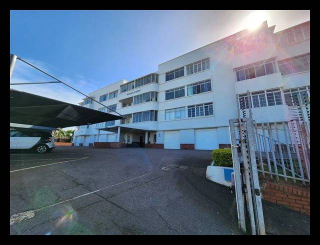 2 BEDROOM APARTMENT FOR SALE IN ESSENWOOD